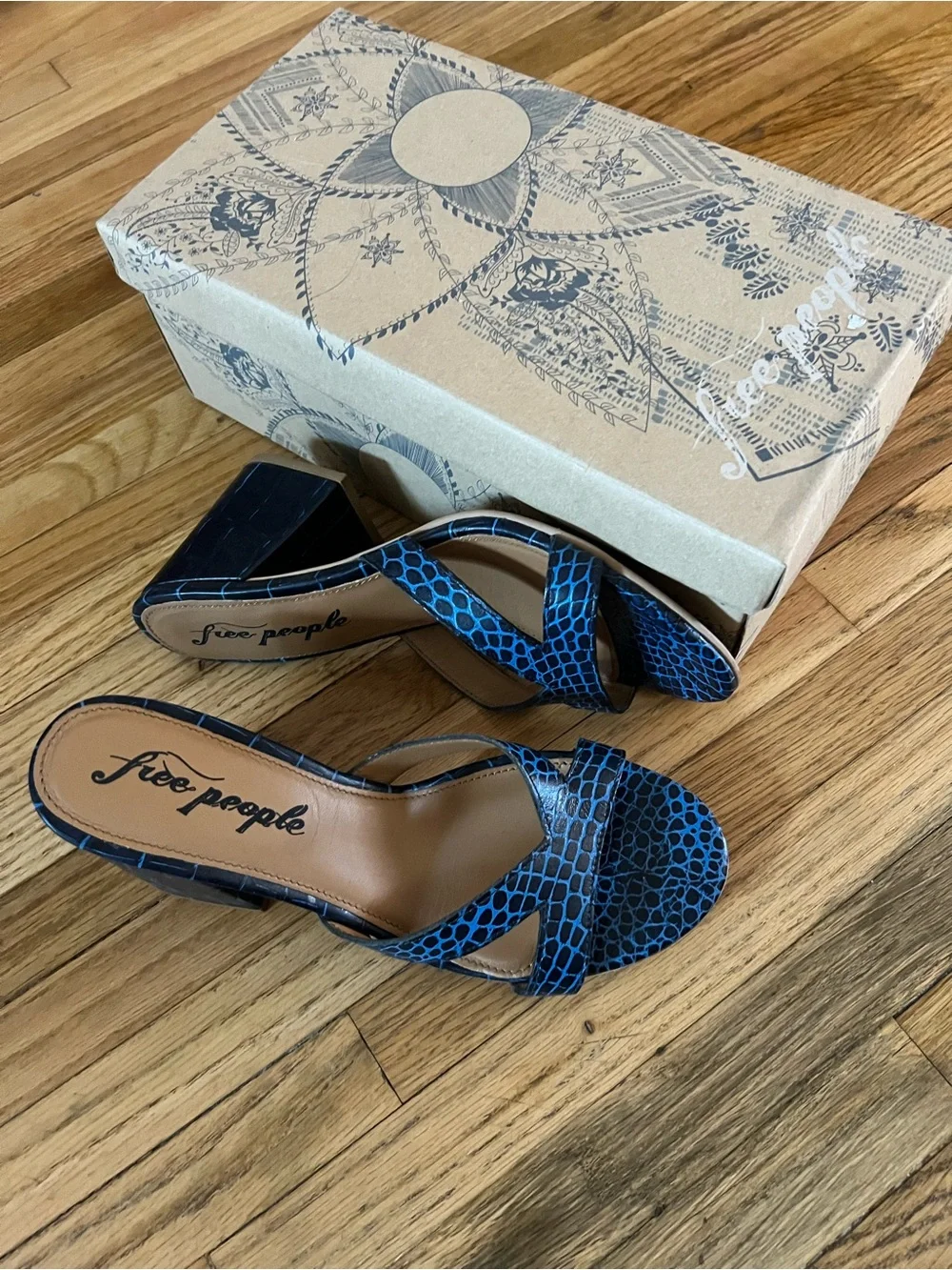 Free People Charlie V Heel Slip-on Blue Sandals size 38